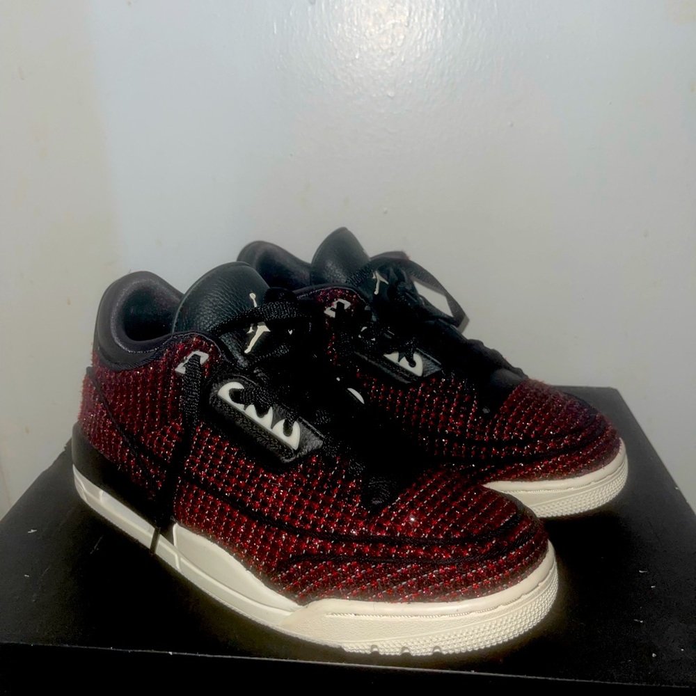 Air Jordan 3 AWOK Red (Womens Sz 9)